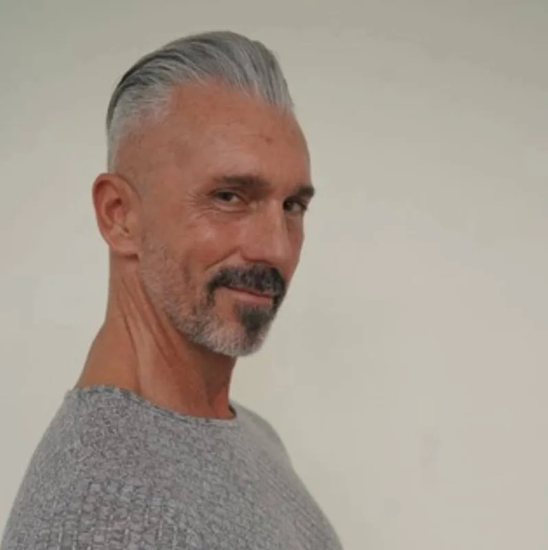 Massimo V.